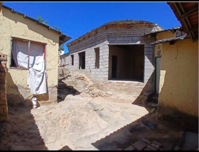 2 BEDROOM HOUSE FOR SALE IN OLIEVENHOUTBOSCH